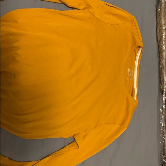 Talbots Shirt Large Women’s Gold Longsleeve NWOT Crew Neck 100% Cotton - Picture 6 of 12
